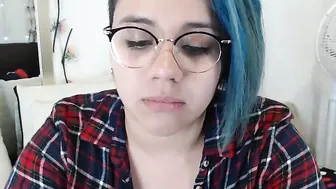 nicolle_bunny  Sex toy in her pussy