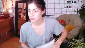 thefriendzone  She spread her legs wide