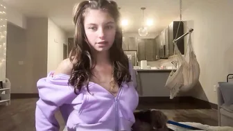 chloecookk naked tits & pussy slip