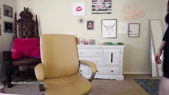 amber  Fucks her self pussy for money