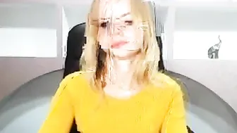 rosemaryhuge  virgin pussy show