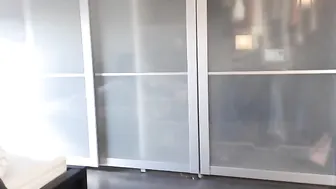 OraYoung  Naked call-girl in fore-part of the camera