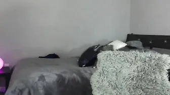 AlexxxaSharp  show her tits and damp pussy