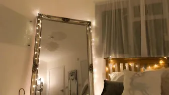 UK_CANDECE Beautiful lass having fun with a vibrator