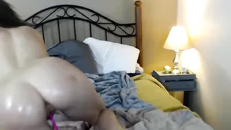 Milf_lacey Gorgeous mare nadrachivaet wet pussy