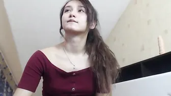 littlewetgf super chicula jerks off