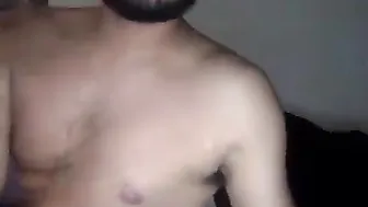 aroundtheworld1 rubbing and jerking off her pussy