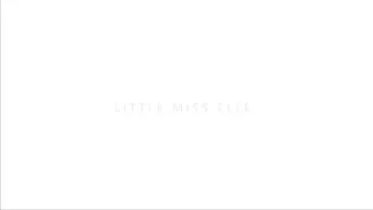 Littlemisselle Breathtaking babe planting in a dildo