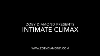 Zoeydiamond1 Flat-chested girl touches boobs and pulls pussy