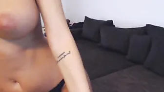 D_Y_Y_ Busty slut caresses both slits