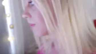 Princessalena Sexy babe fucks pussy