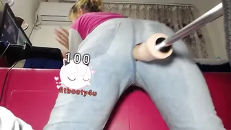 dayanna_sweet arouses erotic outfit and big boobs