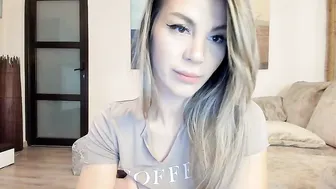 alesia__ stripping and masturbating