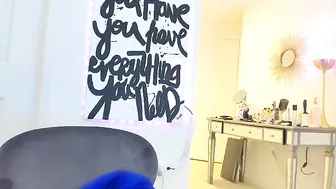 anaariana Beautiful woman in black clearly jerks off her vagina