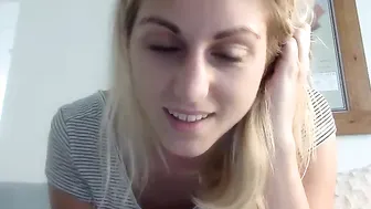 collegecutie22 an imposing bitch puts her dildo in the vagina