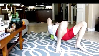 Nicole Aniston sexy babe fingering pussy