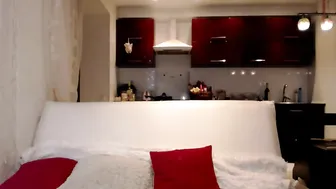 Tia mature slut shines juicy booty