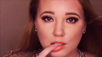 Mary Moody babe fucks both holes