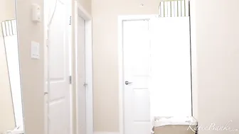 Katie Bank sexy chick masturbates shaved pussy