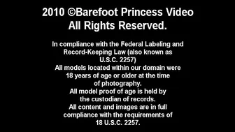 Obey Melanie juicy pussy