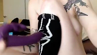 BlinkSG amazing lady pulls tits