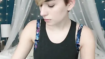 AuroraXoxo manyvids broadcasting 3.10.2019