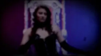 Ellie Idol manyvids busty brunette caresses shaved vagina