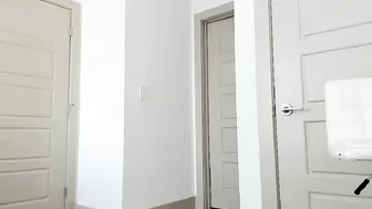 Surecakes manyvids obnoxious mare fucks clit fingers