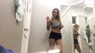 ZoeyTaylorXo manyvids experienced beads - boasts tits