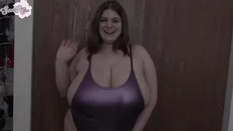 Sarah Rae manyvids black-haired slut takes a shower