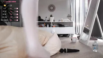 sweetrainbowgirl sexually doing cleaning