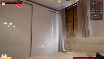 hot_baby_cheryl slim confused gently squeezes vagina