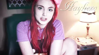 hayliexo manyvids sweet thing masturbates shaved cunt