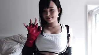 VirtualGeisha  -36 - Tifa Squirting From A Hitachi And Dildo