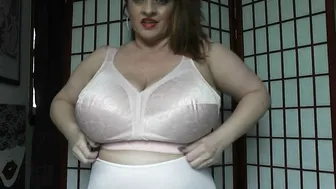 Maria Moore My Massive Peach Bra