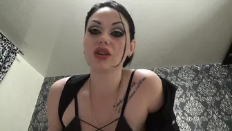 Mistress Misha Goldy Cum and cry for ME slut
