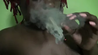 mzbeautidoll smoke break tease 720p HD vids