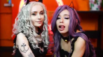 zirael_rem lesbians like milk and ride on the dildo 20p