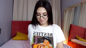 tina_wingss 5.52.020 49 female chaturbate