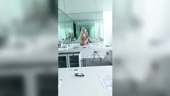 Blondie Fesser onlyfans [0695497] Turkey holidays playing in the bathtub [2017 10 27]