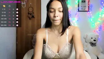 keygr05 1072020 525_female webcam