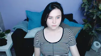 alice_charm 8092020 121_female webcam