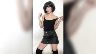 sweetiem-15-03-2020-25717551-Some sexy brunette look of me