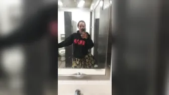 andreinadeluxe-07-10-2019-11887847-More about restrooms