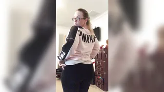 mrssiren 30 12 2017 1510553 Booty bounce