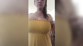 mrssiren 18 07 2018 2814072 Happy Humpday...booty shaking in out of my maxi dress