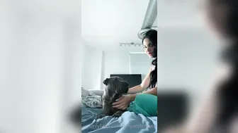 amyanderssen 30 04 2020 35849181 He lives he s morning scratches