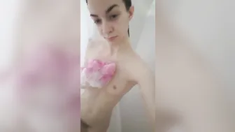tali_dovahkiin 13 01 2020 18805879 CLIP ALL soapy and squeaky clean
