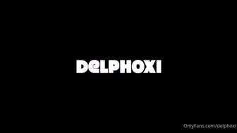 delphoxi 11.08.2020 Stretching my pretty pussy with my huge glass toy