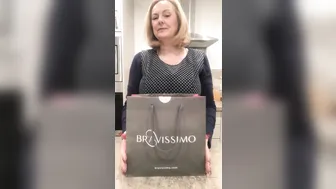 courtesananna 08.01.2020 a little tease not naked but showing my latest bra a